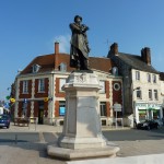 Statue of Alexandre Dumas Place du Docteur Jean Mouflier Villers-Cotterêts