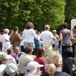 Dancing to the Music of Pennou Skoulm