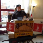 Organ grinder